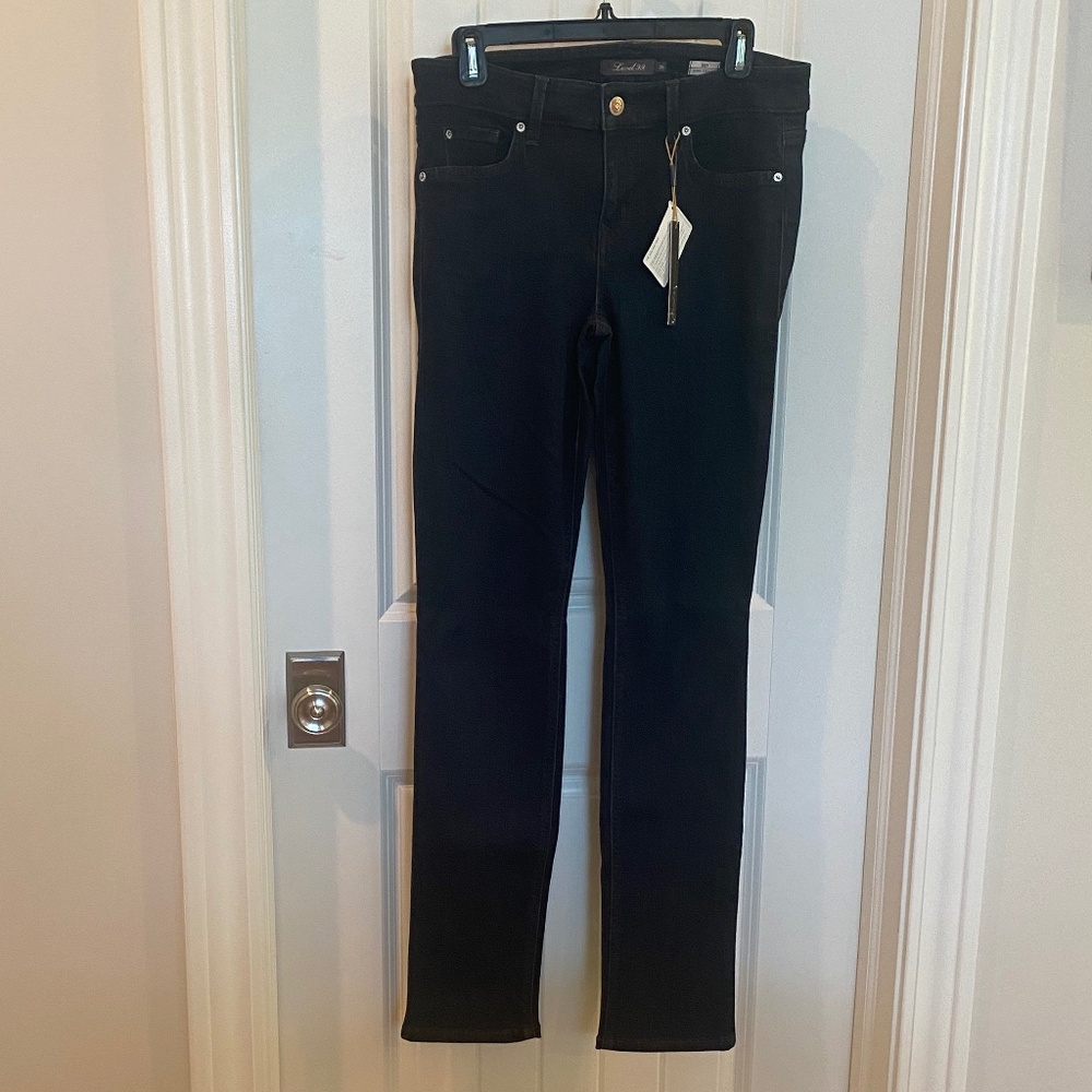 Level 99 Lily Skinny Straight Jeans. Size 30 NWT
